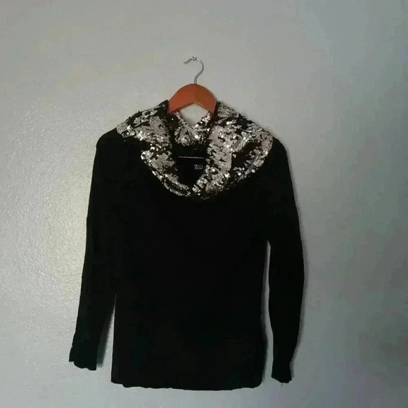 7Th Avenue New York & Company Design Studio Sequined shoulder Top Size M - Picture 15 of 15